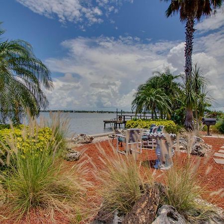 102-Tiny Treasure-Waterfront With Heated Pool Apartment Сейнт Пийт Бийч Екстериор снимка